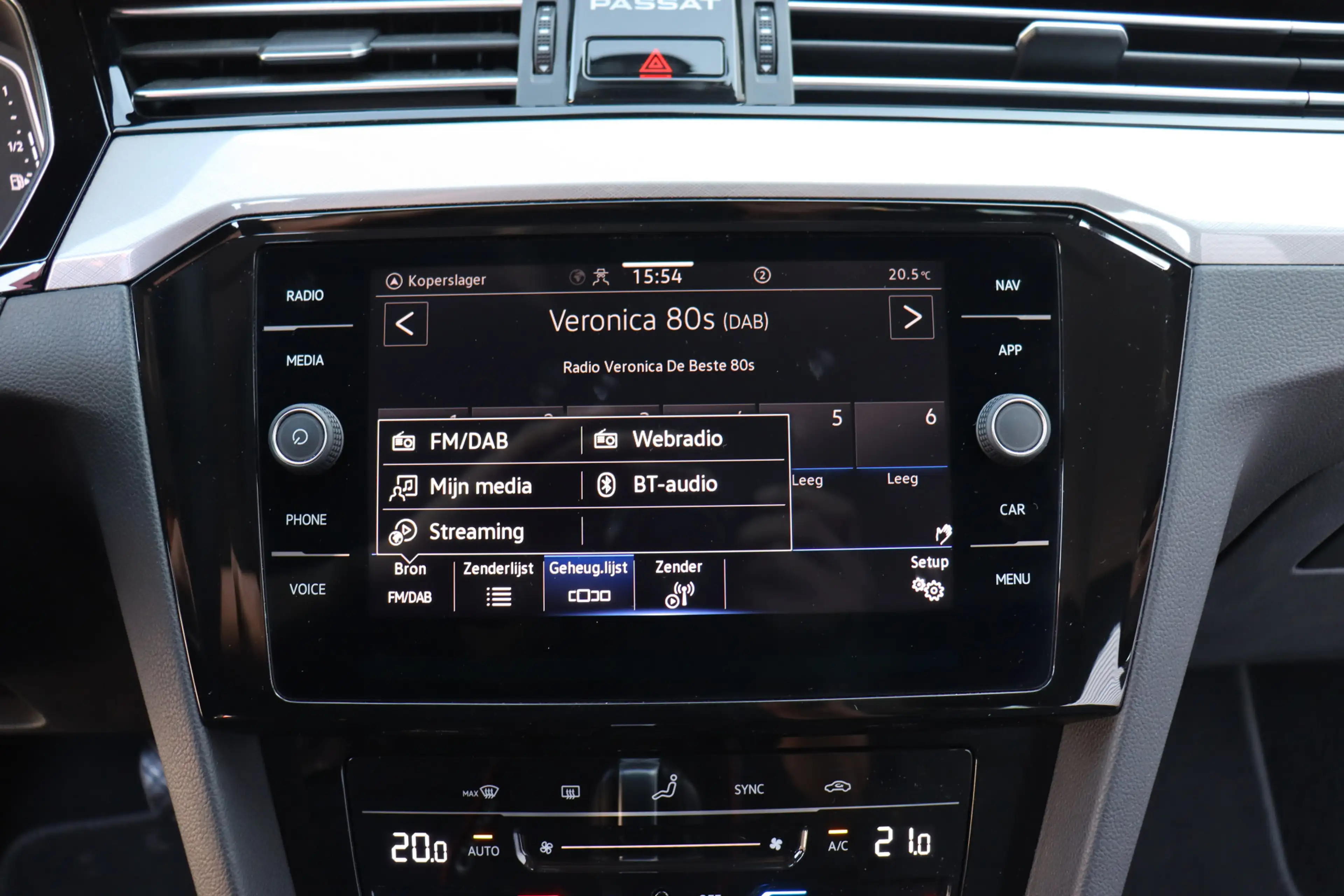 Volkswagen Passat Variant 1.5 TSI Business O.a: PDC, Clima, Navi, ACC, Carpl — photo 18