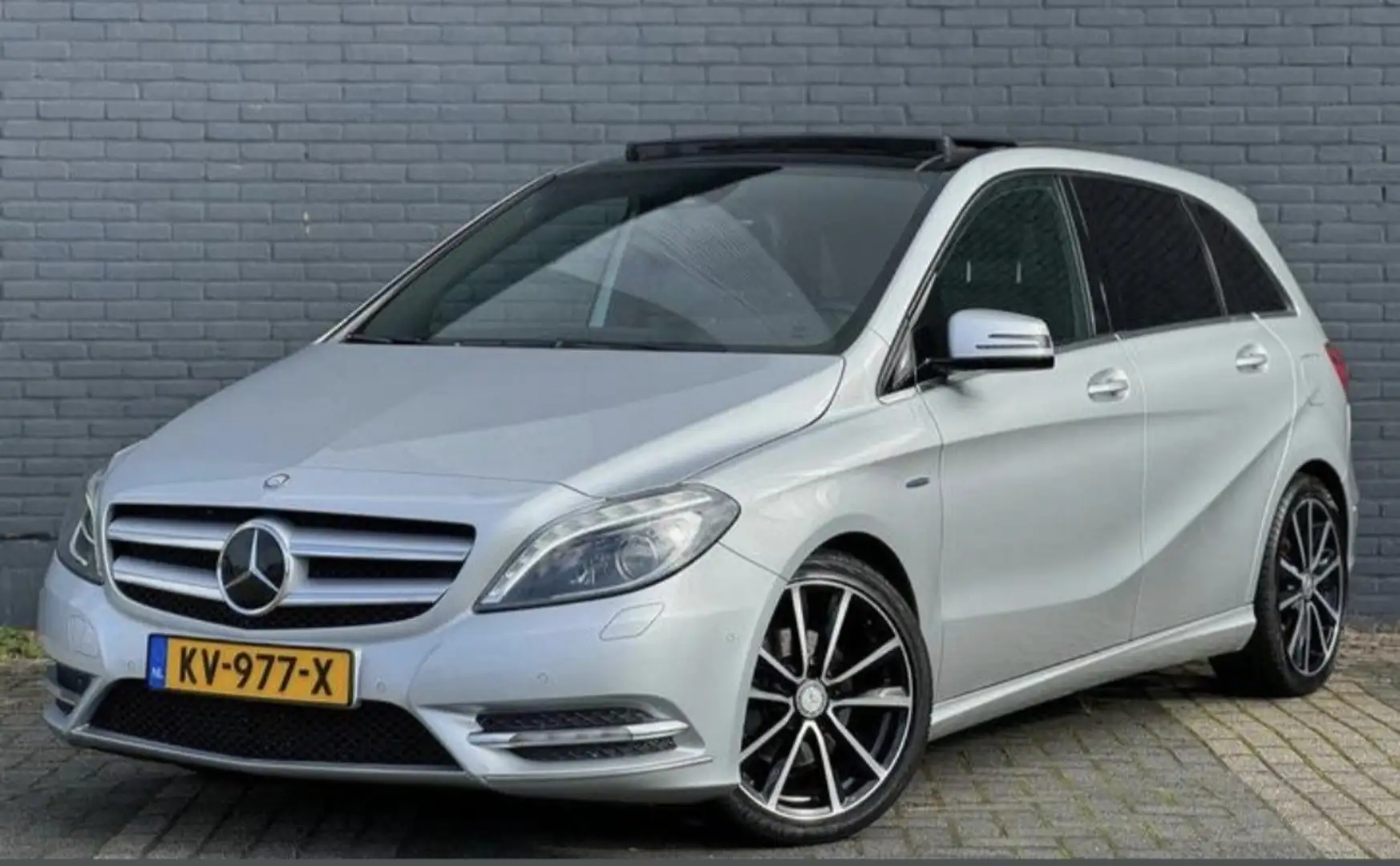 Mercedes-Benz B 180 Ambition pano leer veel opties Zilver - 1