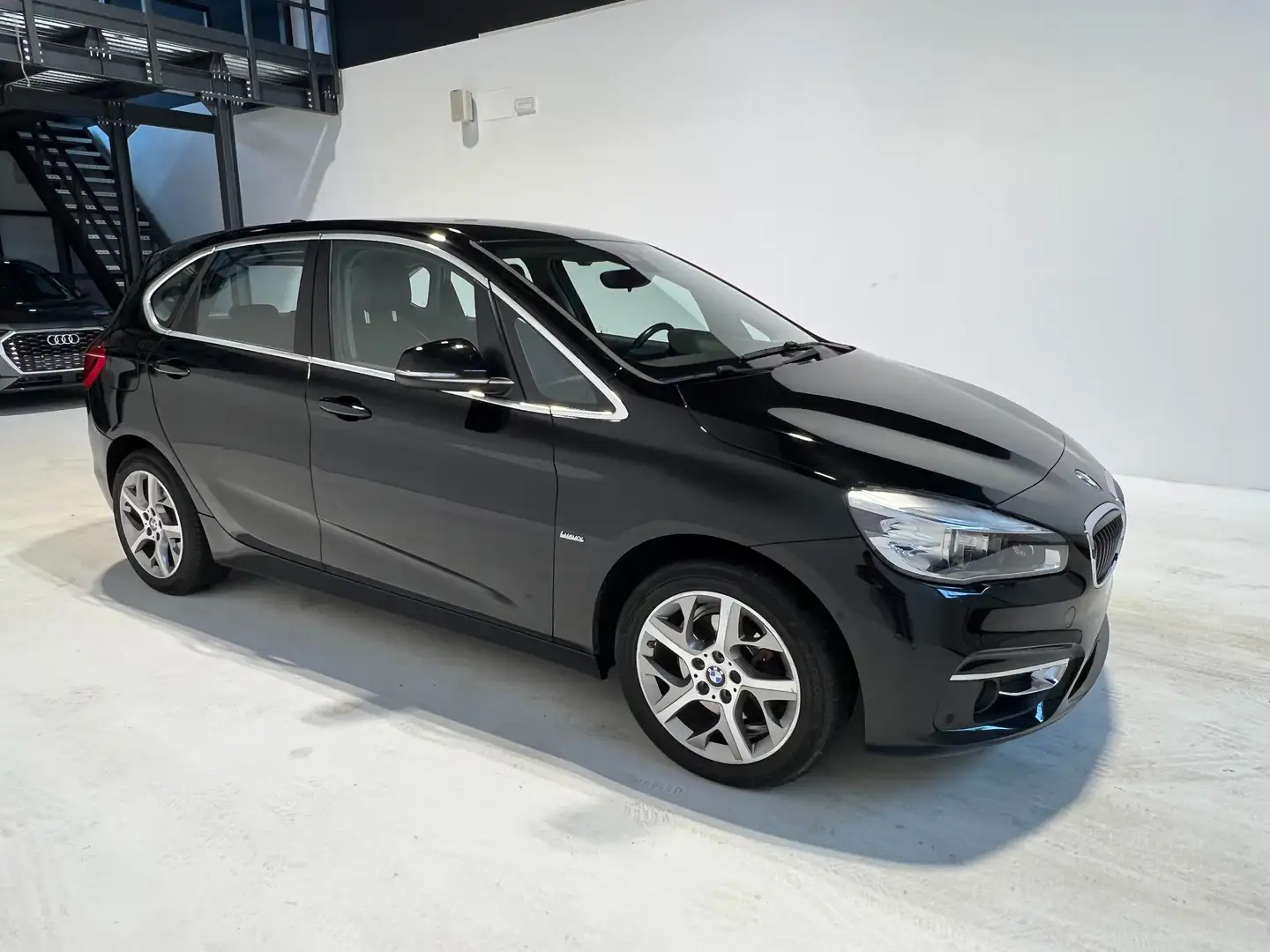 BMW 218 Active Tourer 218d Active Tourer Luxury auto Noir - 1