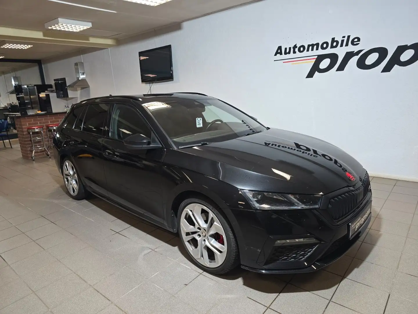 Skoda Octavia Combi 2.0 TDI RS PANO 19"ALU AHK Noir - 1