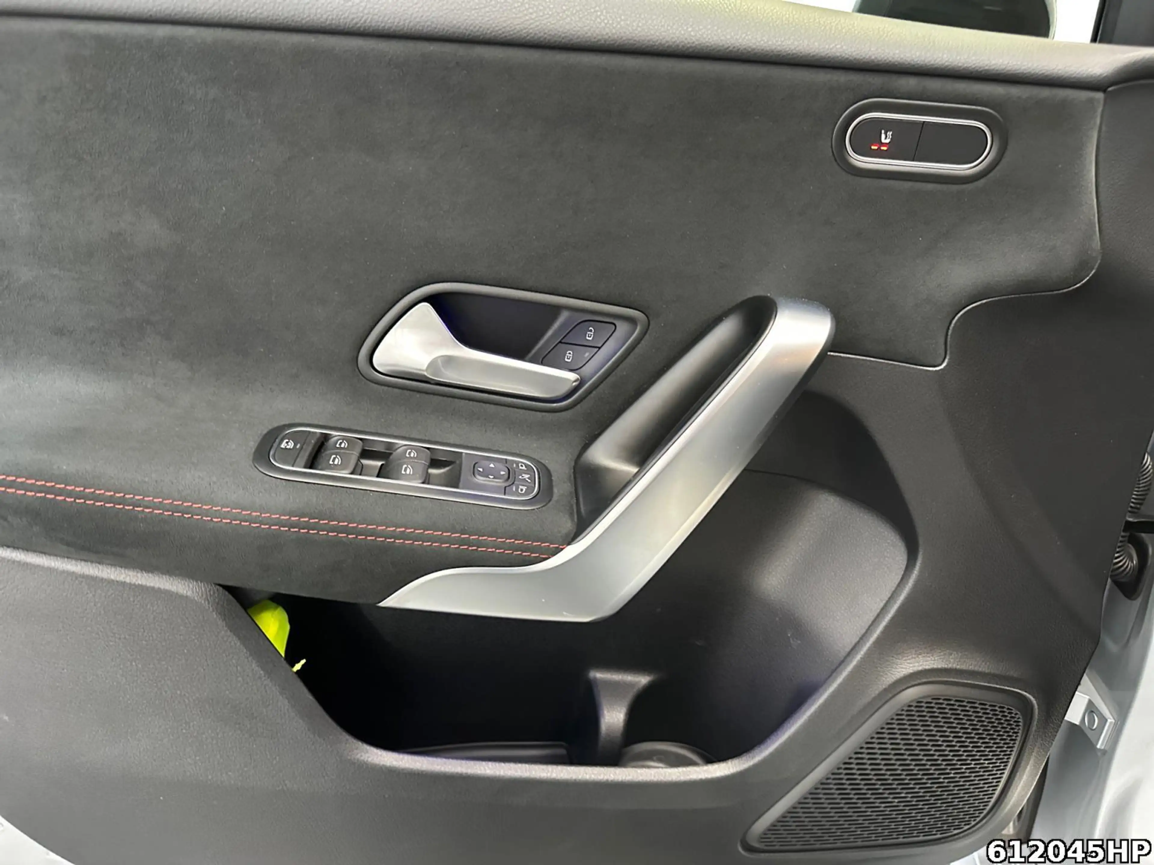 Mercedes-Benz A 200 AMG AHK Night Distronic Kamera Keyless Amb — photo 9