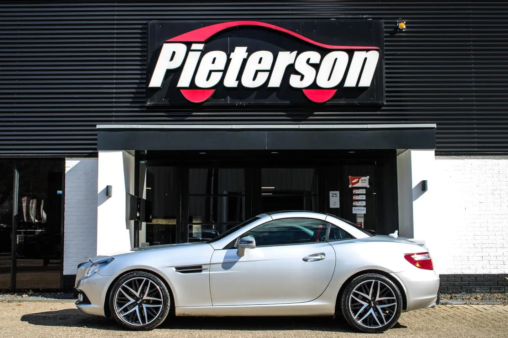 Mercedes-Benz SLK 250 AMG H&K STOEL- EN NEKVERWARMING Grijs - 2