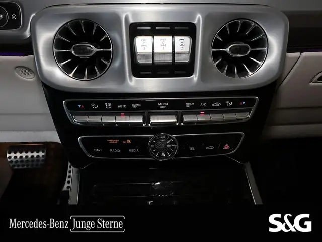 Mercedes-Benz G-Class view 15