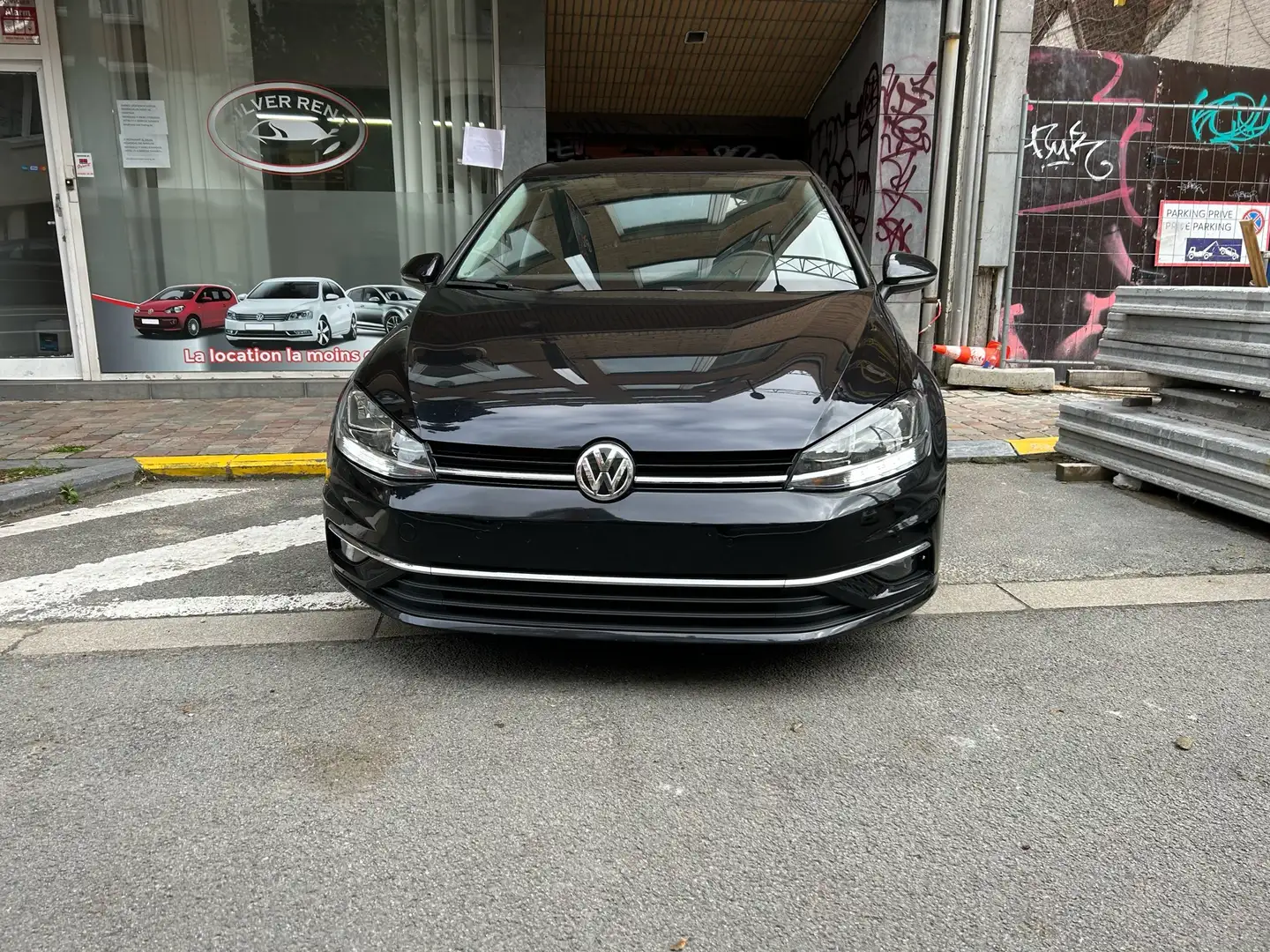 Volkswagen Golf 1.6 CR TDi BMT Comfortline 12 mois de garantie Nero - 2