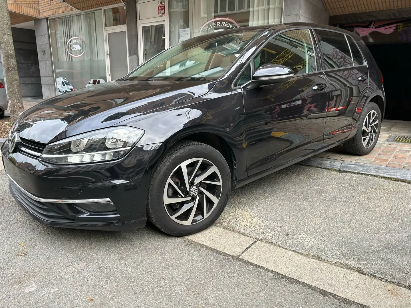 Volkswagen Golf 1.6 CR TDi BMT Comfortline 12 mois de garantie Nero - 1