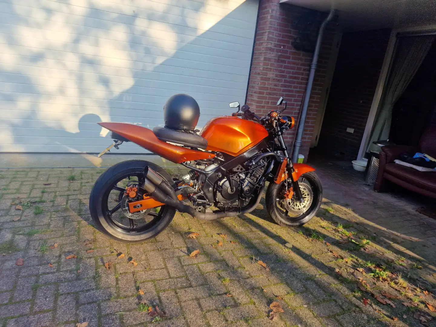 Honda CBR 600 honda CBR 600f  naked custom Orange - 2