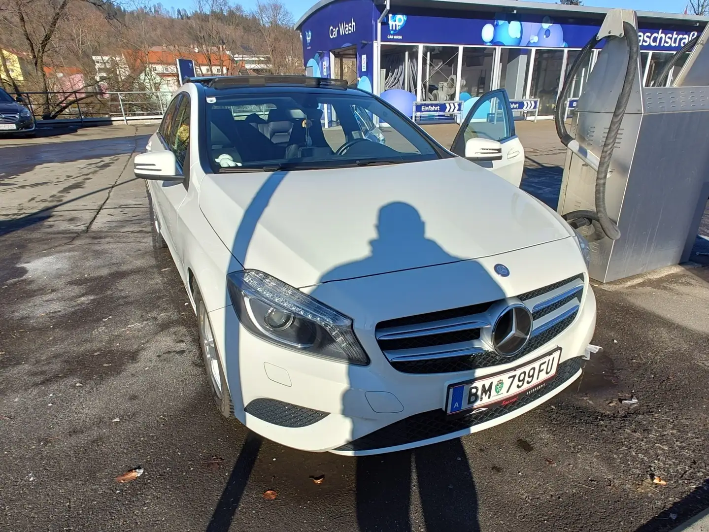 Mercedes-Benz A 200 A 200 BlueEfficiency Aut. Weiß - 2