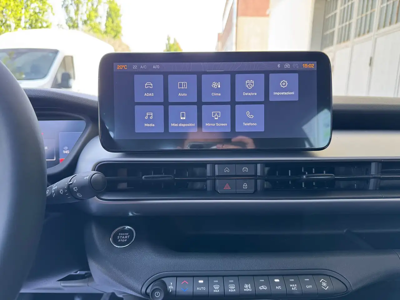 Jeep Avenger 1.2 turbo e-hybrid mhev Upland 4Xe 145cv edct6 km0 PROMO 12