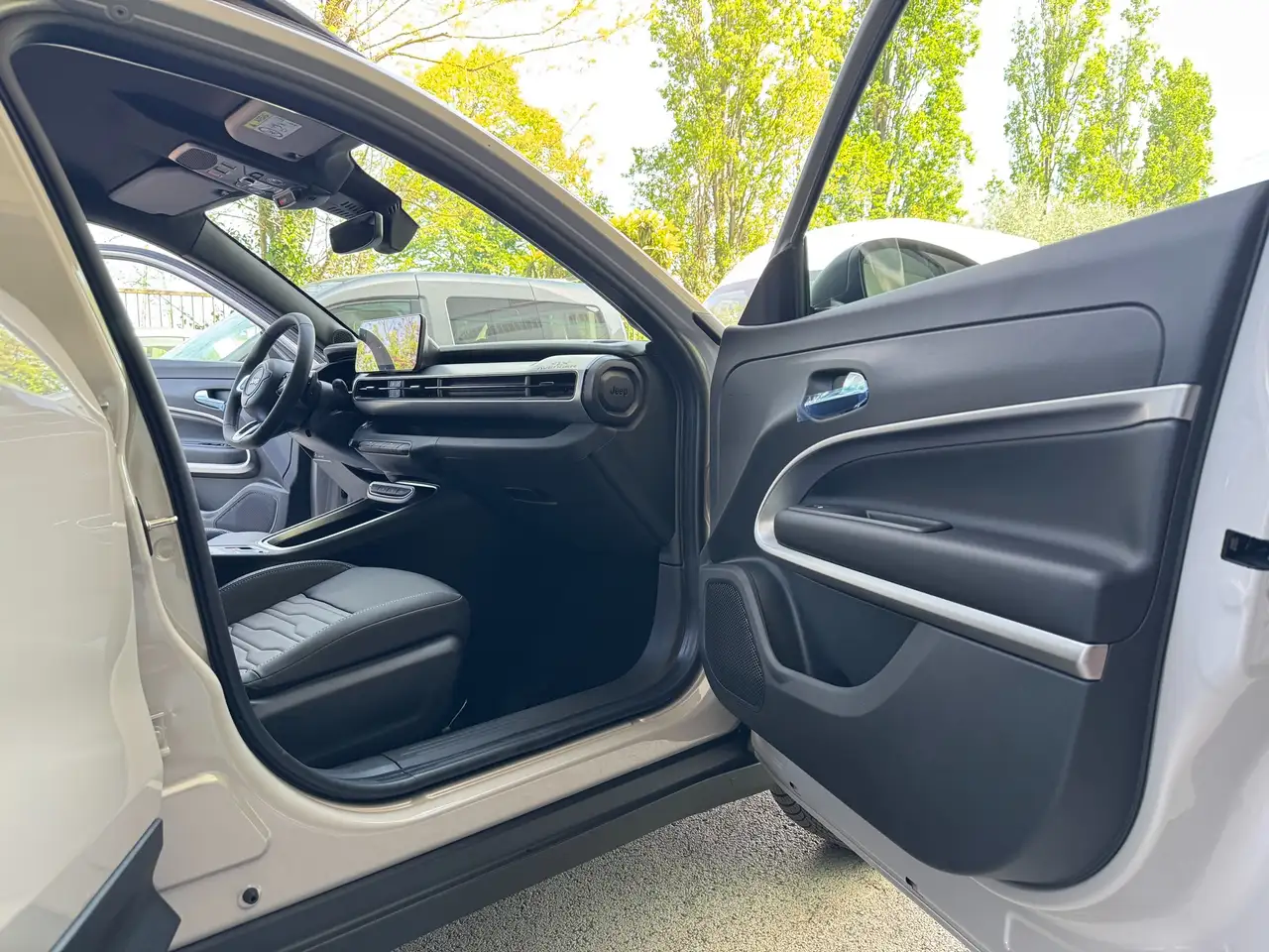 Jeep Avenger 1.2 turbo e-hybrid mhev Upland 4Xe 145cv edct6 km0 PROMO 17