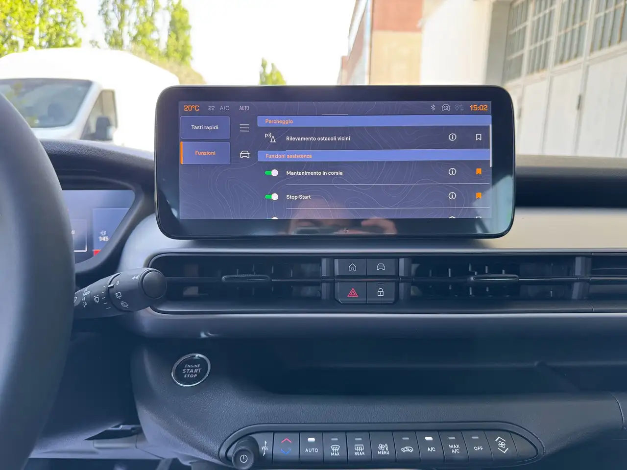 Jeep Avenger 1.2 turbo e-hybrid mhev Upland 4Xe 145cv edct6 km0 PROMO 23