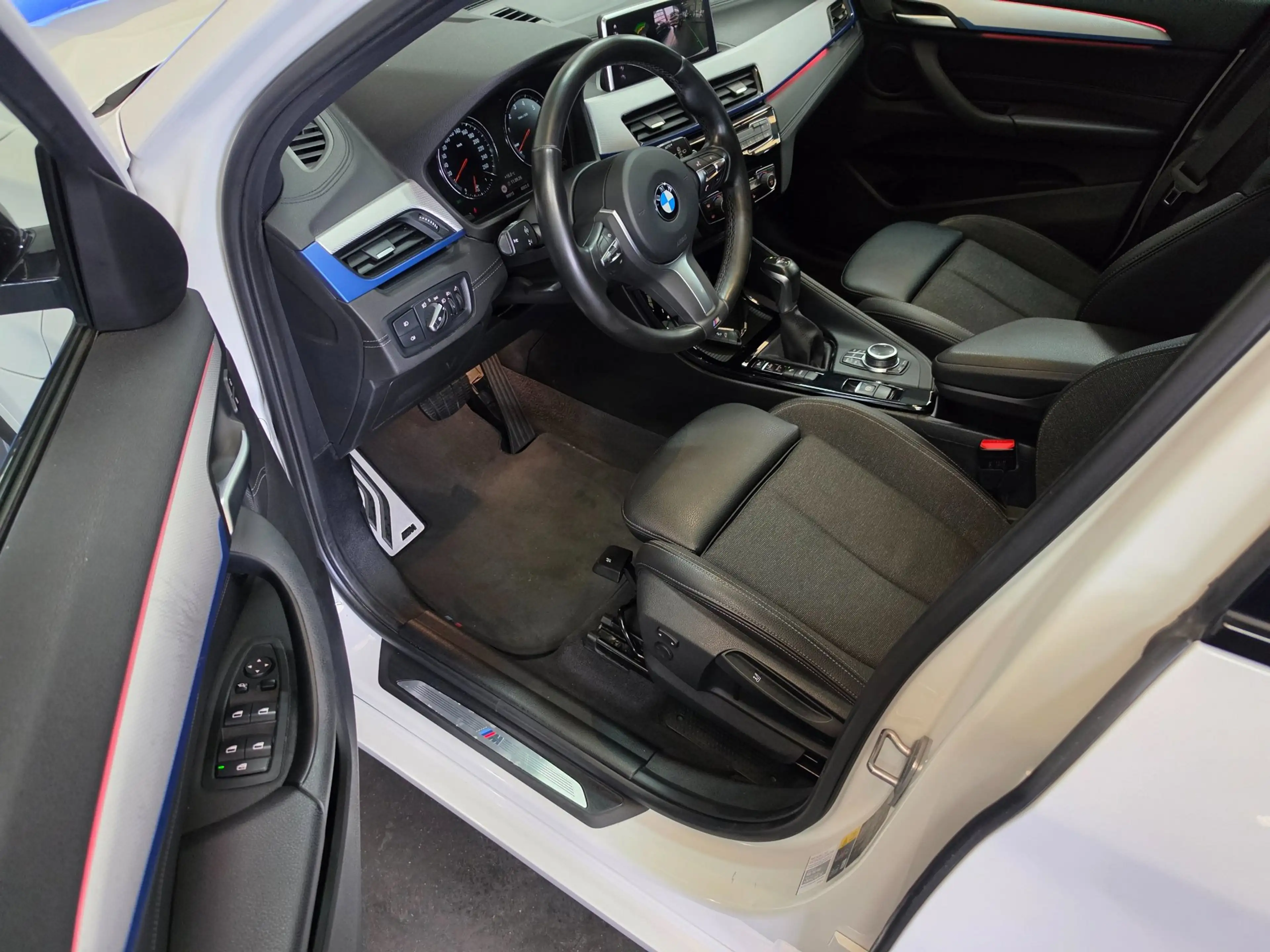 BMW X1 XDrive25e eDrive Edition///M pakket/Panorama/Trekh — photo 5