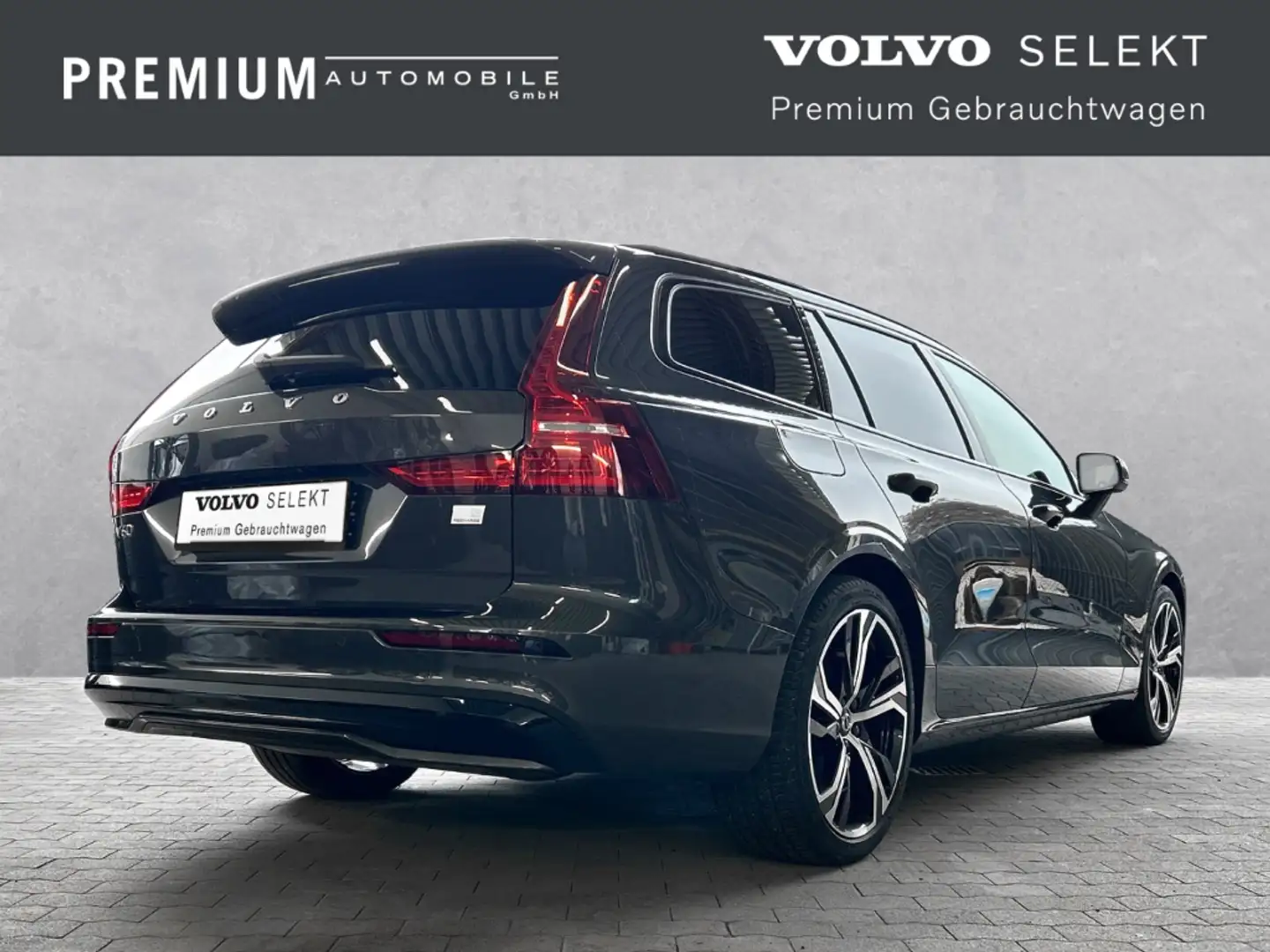 Volvo V60 Plus Dark Recharge Plug-In Hybrid AWD T6 Pano/H&K/ Grau - 2