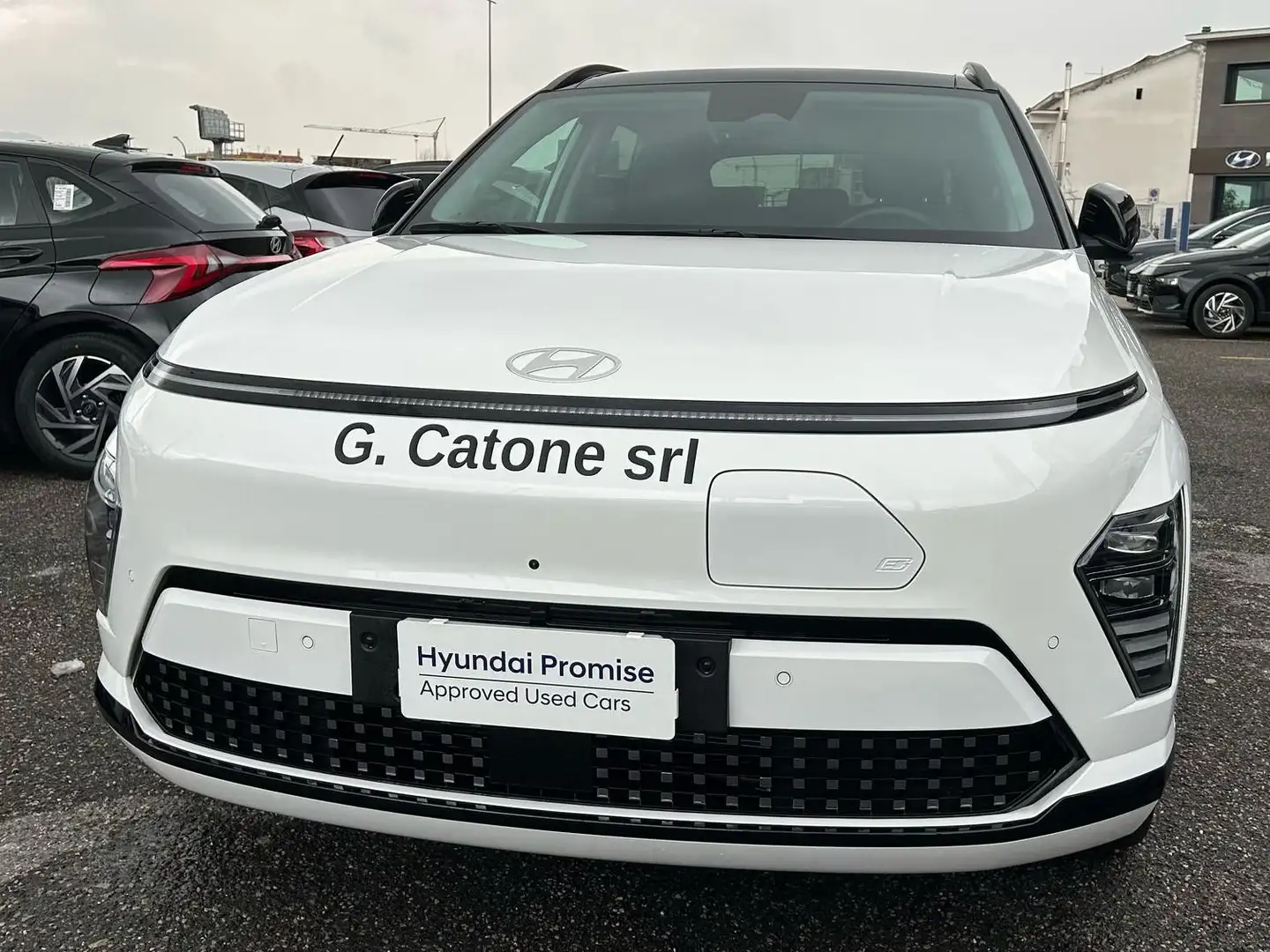 Hyundai KONA Kona 65,4 kWh X Class Special Edition Bianco - 1