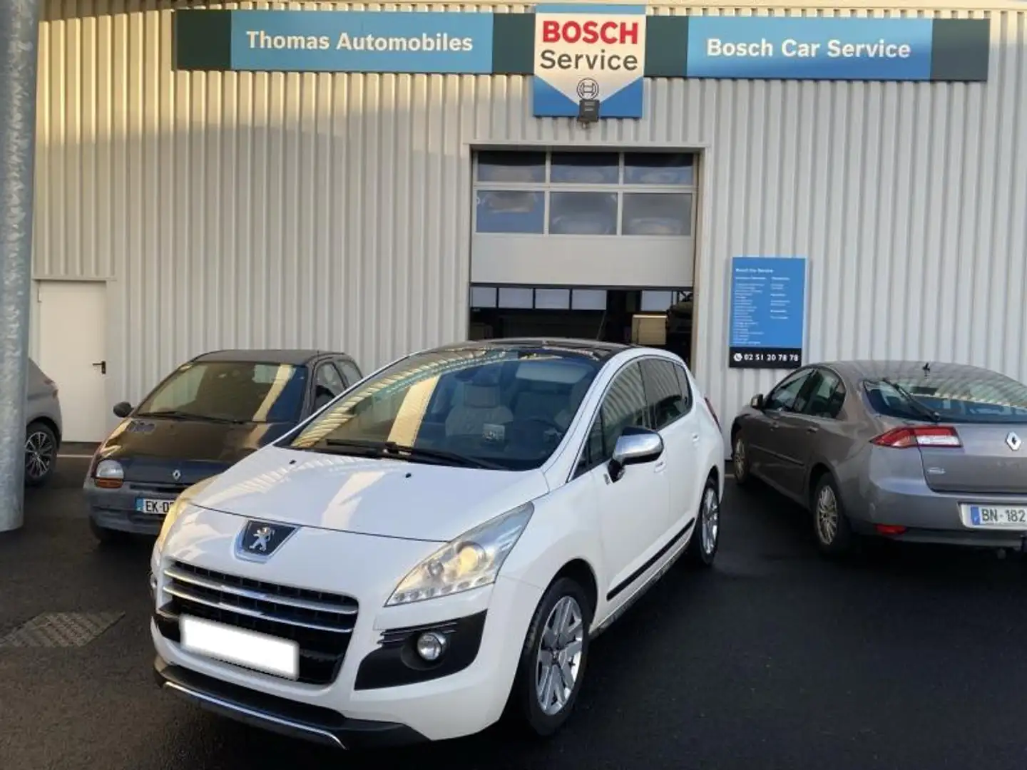 Peugeot 3008 2.0 e-HDi FAP BMP6 + Electric 37ch Blanc - 1