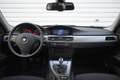 BMW 320 i Lim.+Navi+Xenon+PDC+1.Hand+34.600KM Argent - thumbnail 15