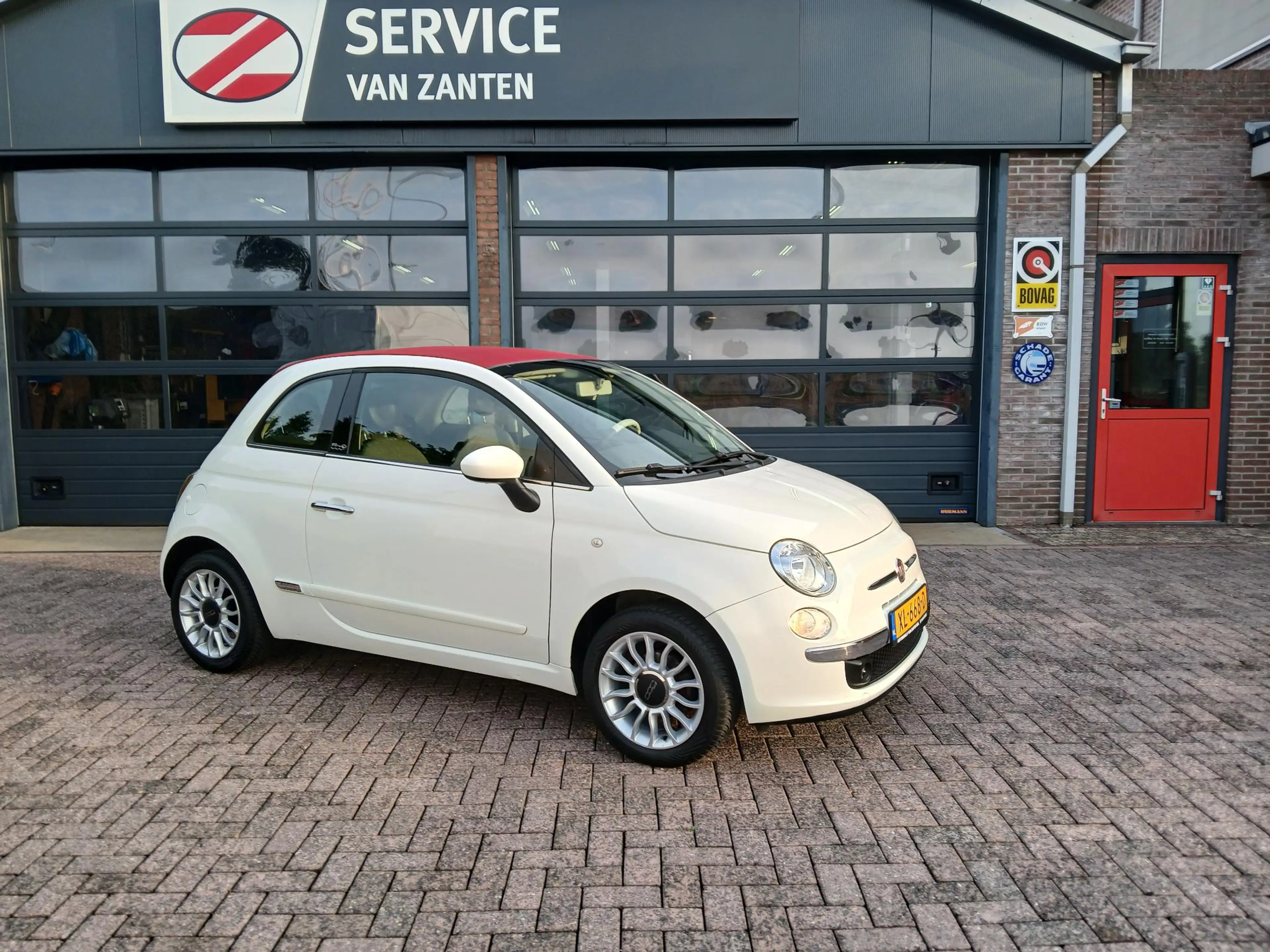 Fiat 500C 1.2 Lounge — photo 2