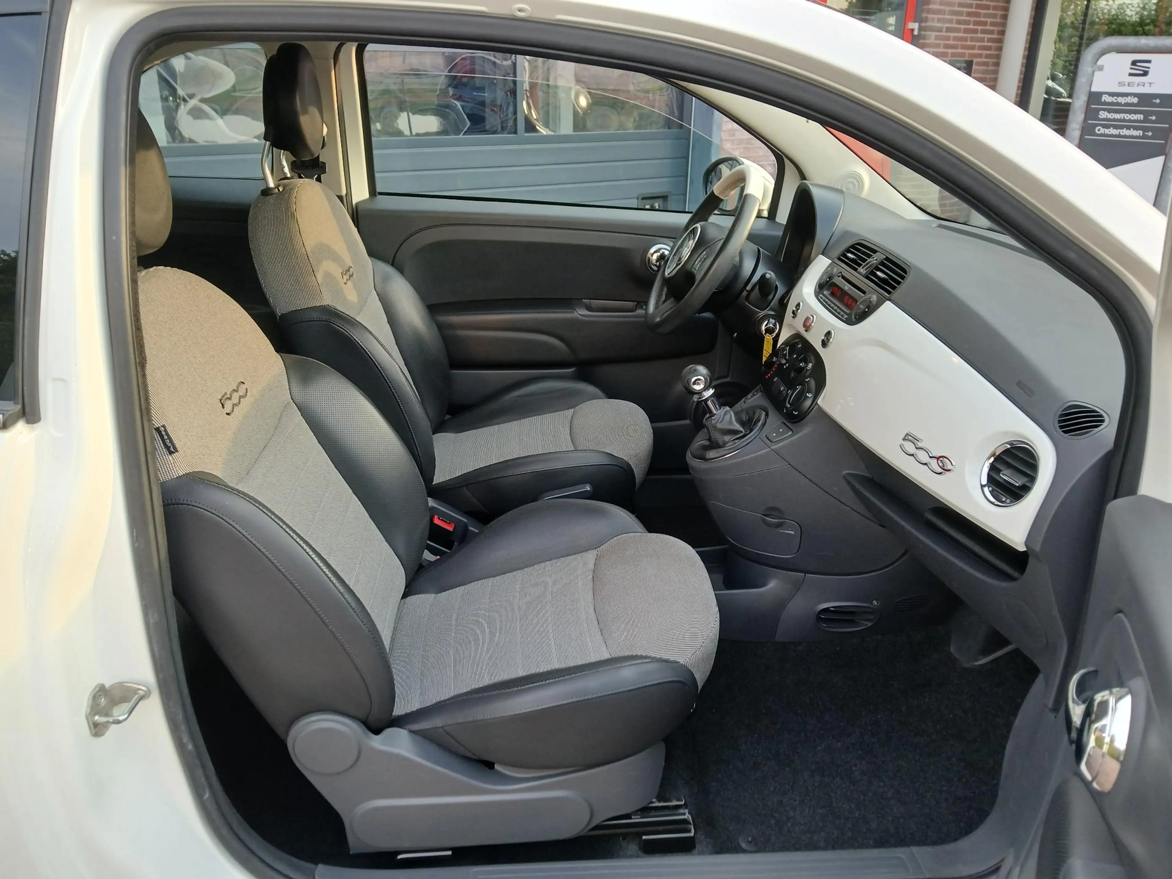 Fiat 500C 1.2 Lounge — photo 11