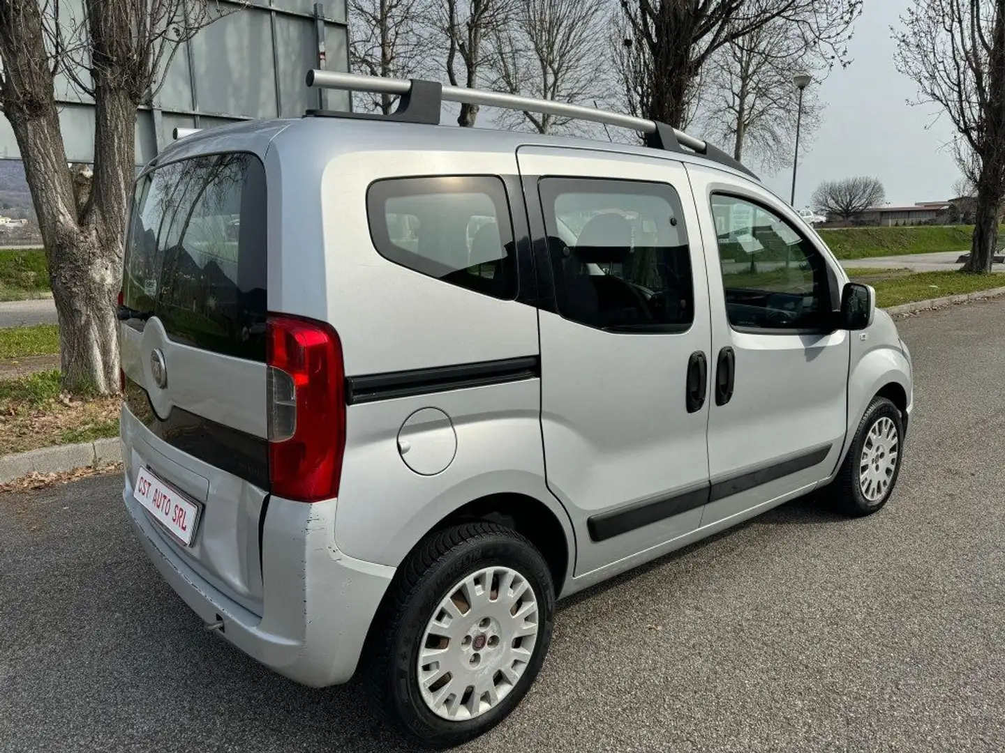 Fiat Qubo 1.3 MJT 75 CV Active  SUPER PREZZO !!!! Srebrny - 2