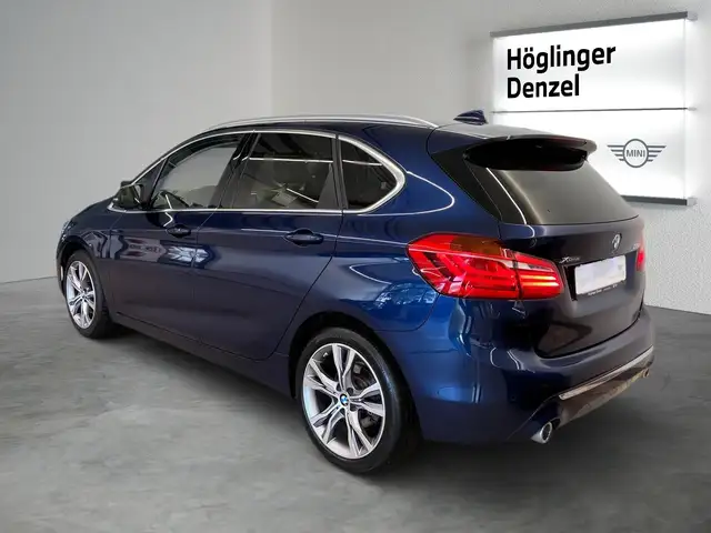 BMW 2 Series view 10