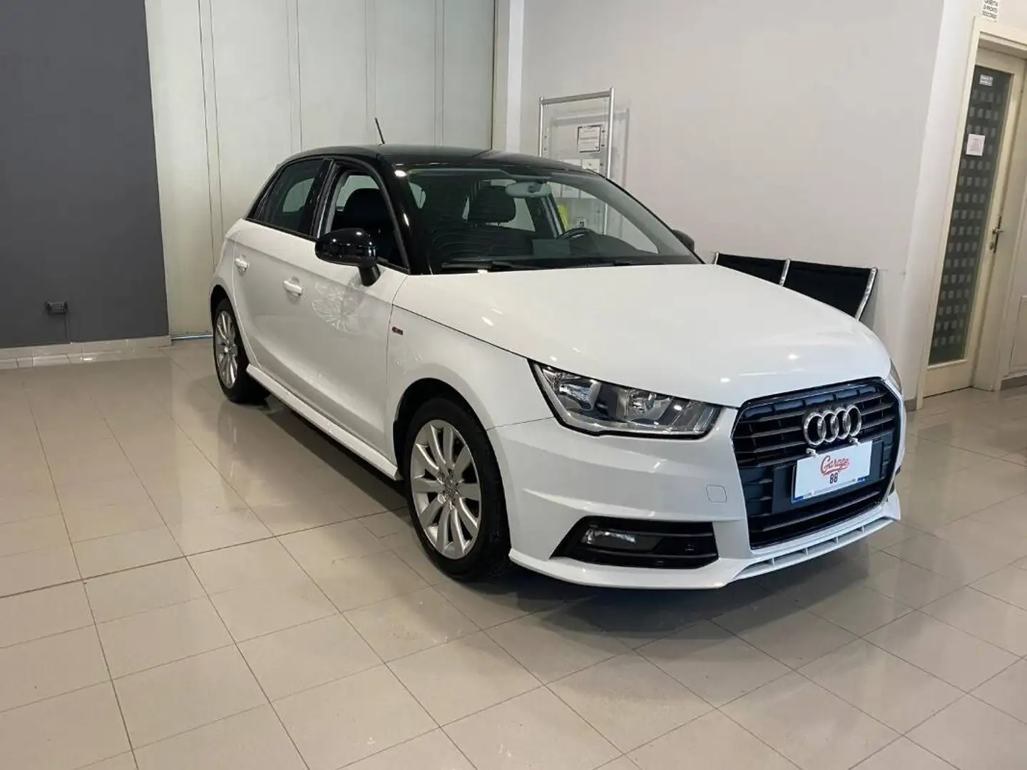 Audi A1 AUDI A1 SPORTBACK S LINE Bílá - 2