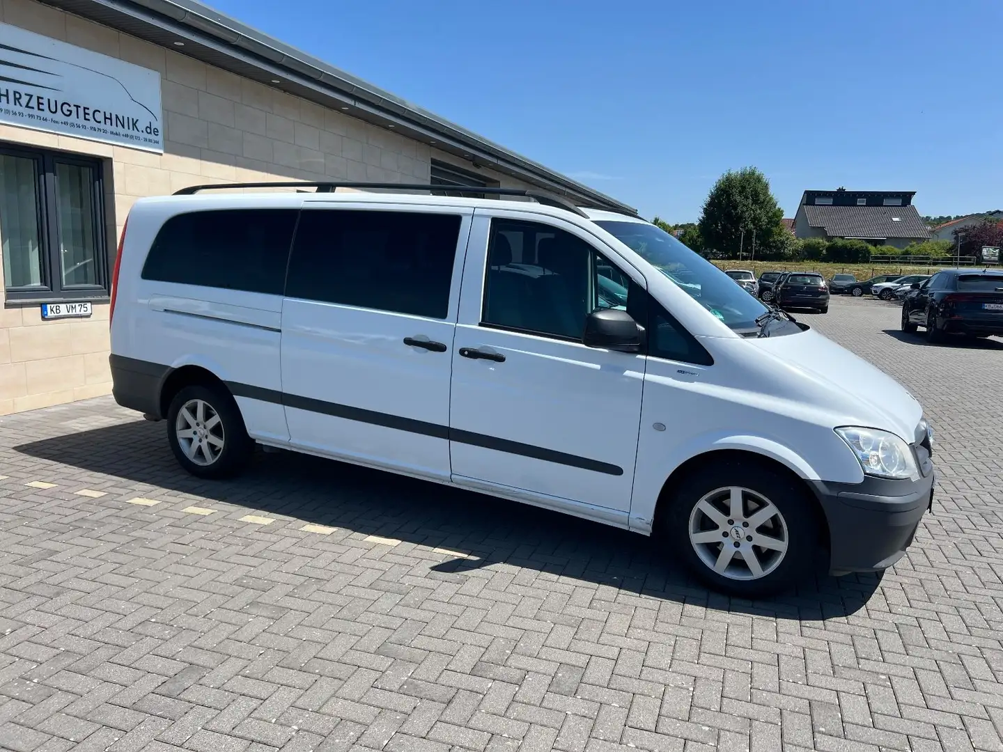Mercedes-Benz Vito Kombi 116 CDI extralang NAVI*KLIMA*PDC*AHK Weiß - 2