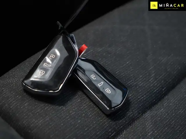 Volkswagen Golf view 18