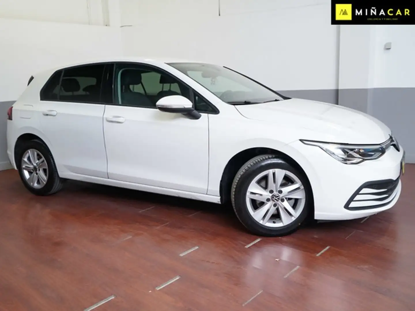 Volkswagen Golf Life 1.0 eTSI 81kW 110CV DSG Blanco - 2