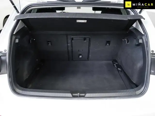 Volkswagen Golf view 26