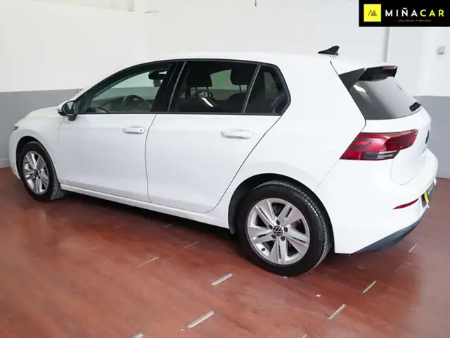 Volkswagen Golf view 4