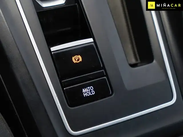 Volkswagen Golf view 17