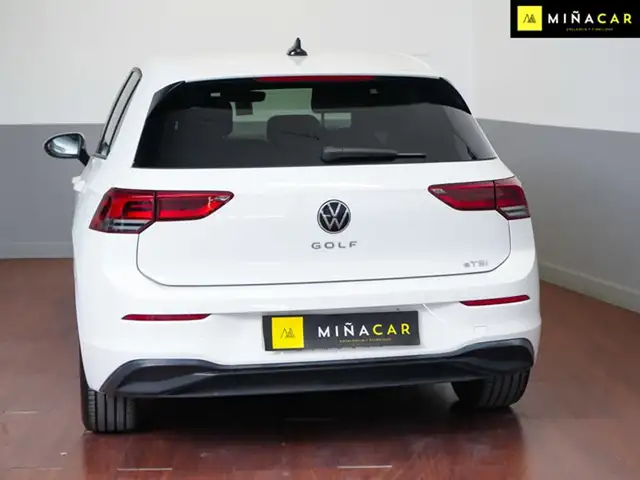 Volkswagen Golf view 3