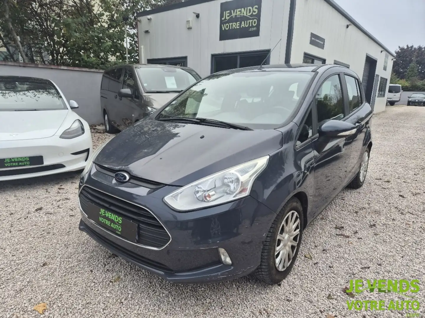 Ford B-Max 1.5 TDCi 75ch FAP Trend Grau - 1