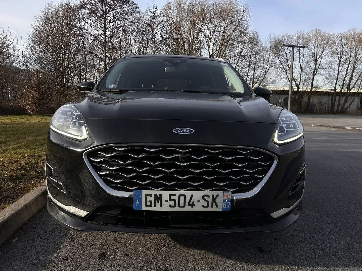 Ford Kuga 2.5 DURATEC 190CH FHEV E85 VIGNALE BVA Schwarz - 2