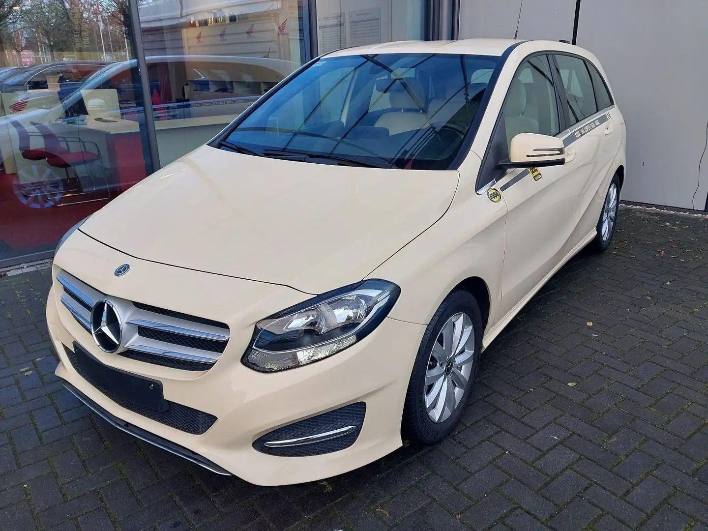 Mercedes-Benz B 180 CDI 1,5 Style Beige - 2