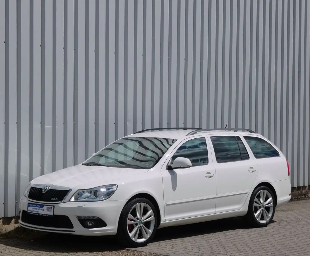 Skoda Octavia Combi RS-Klima-Leder-Navi-Xenon-PDC-Alu Weiß - 2