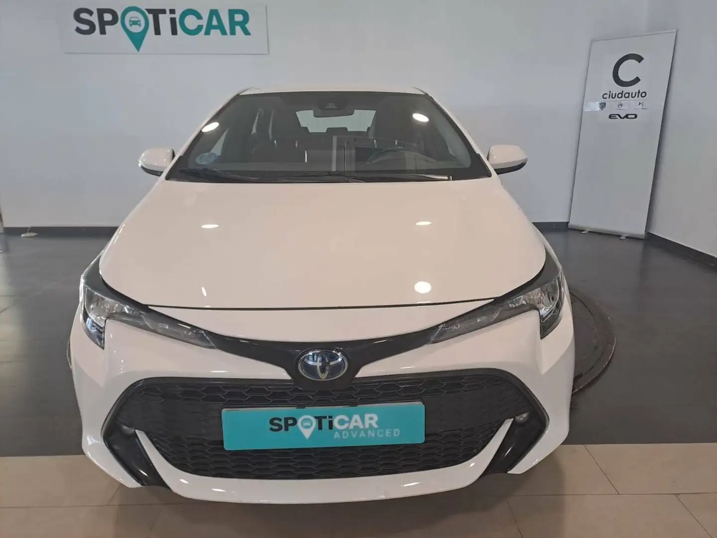 Toyota Corolla 1.8 125H  E-CVT Active Tech Wit - 2