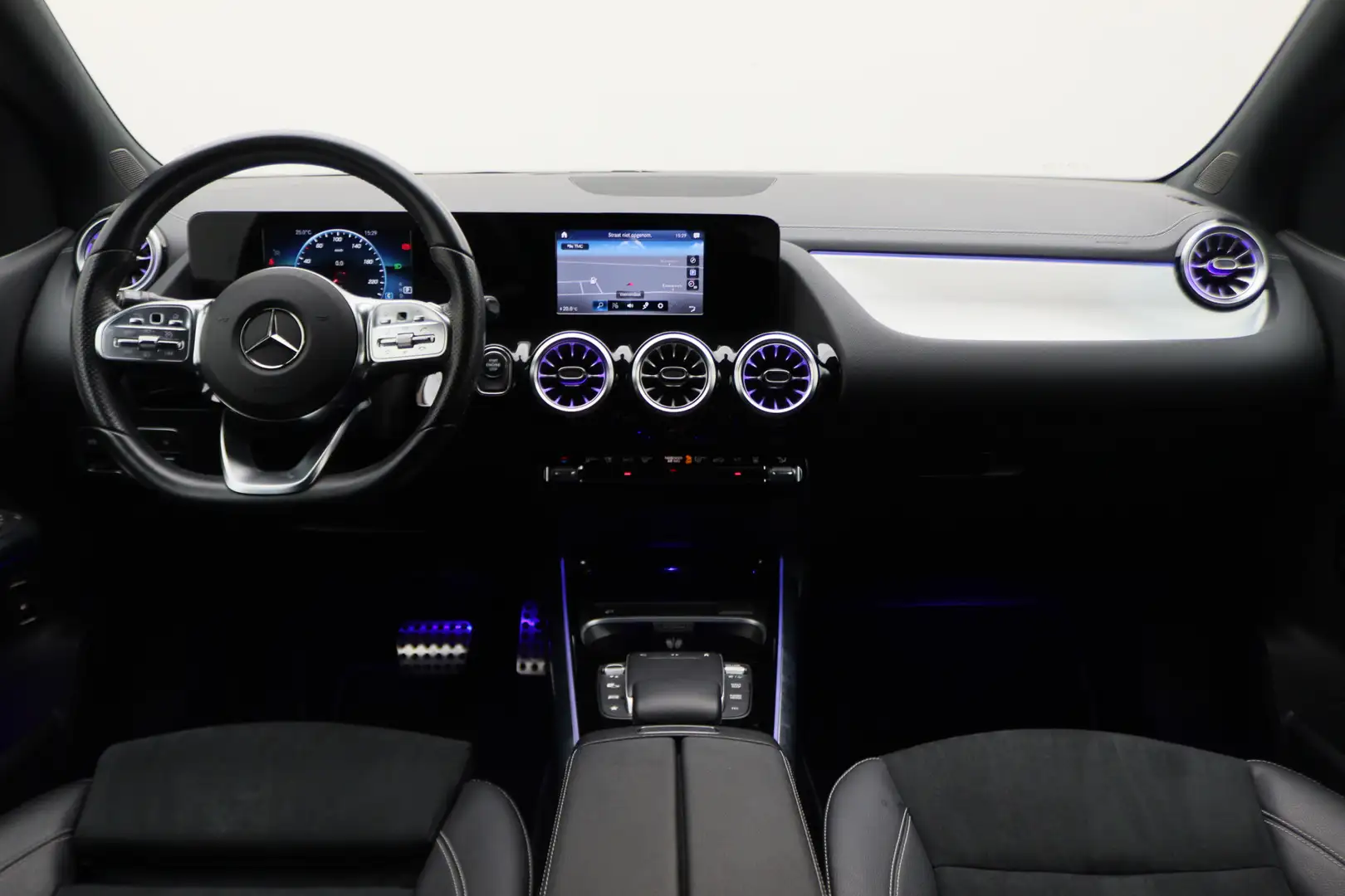 Mercedes-Benz B 250 e AMG Line Virtual Cockpit, Sfeerverlichting, Appl crna - 2