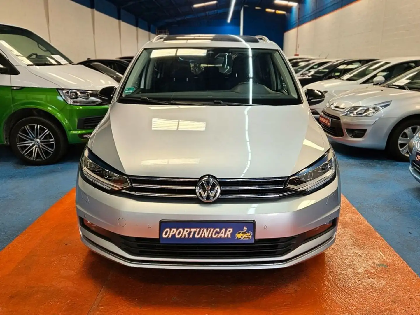 Volkswagen Touran Edition 1.6 TDI 85kW 115CV DSG Grijs - 2