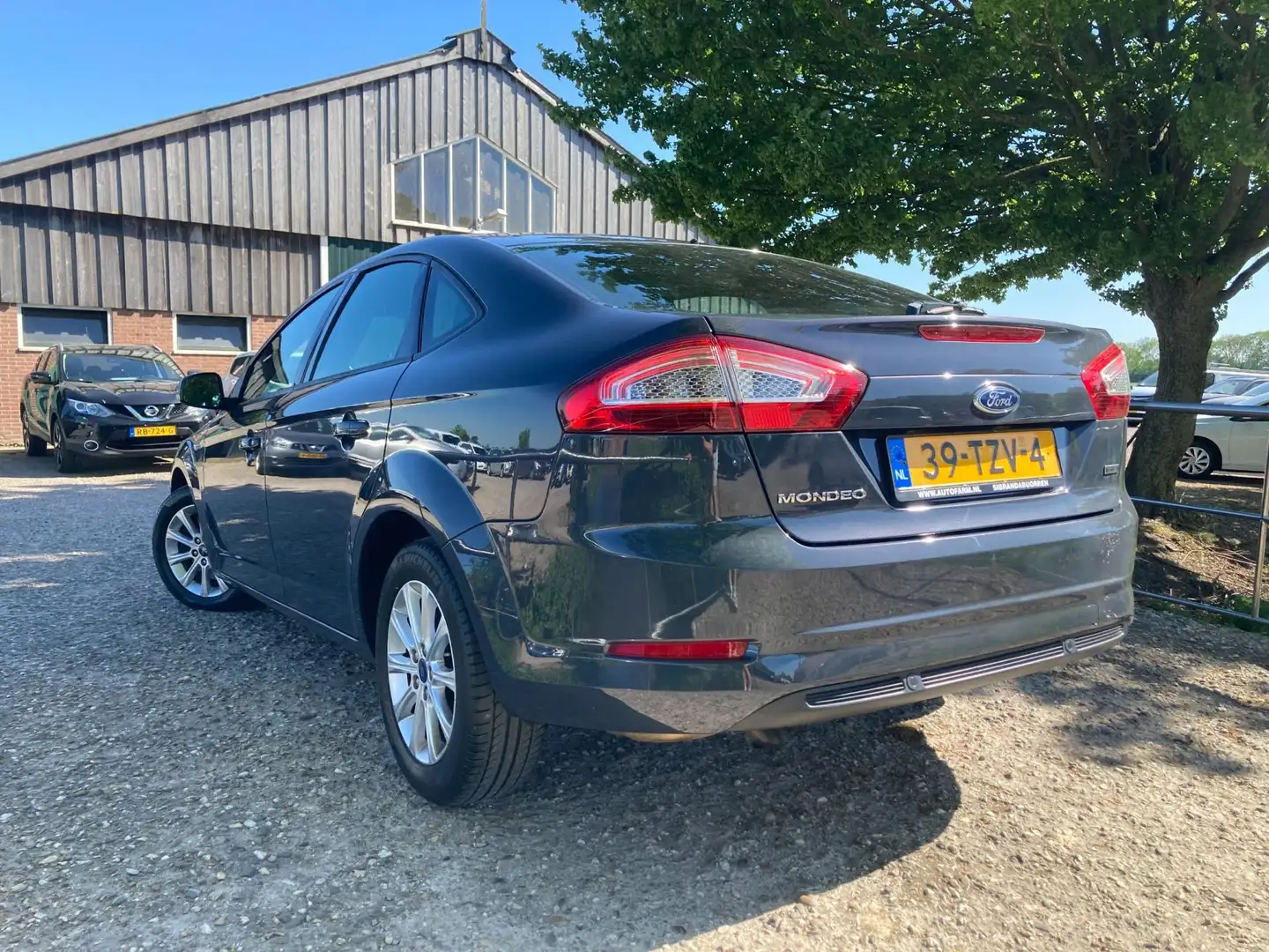 Ford Mondeo 1.6 EcoBoost | NAP + Navi + Clima + Cruise nu €7.9 Grijs - 2