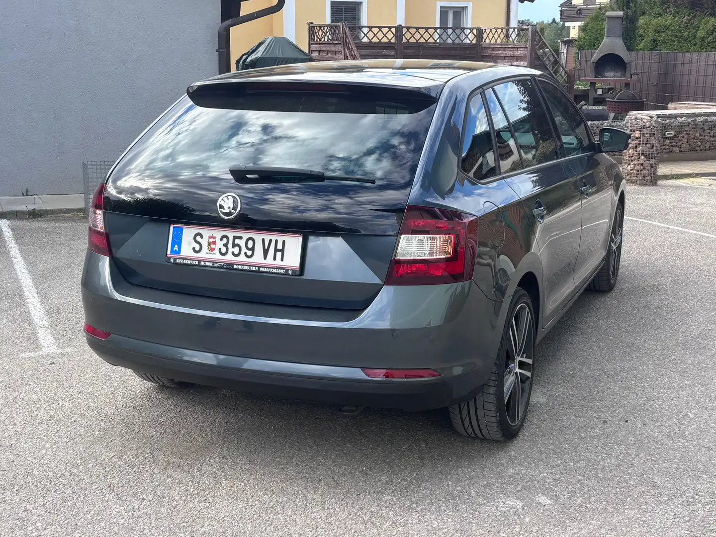 Skoda Rapid/Spaceback Rapid Spaceback 1,2 TSI Sport Sport Grau - 2