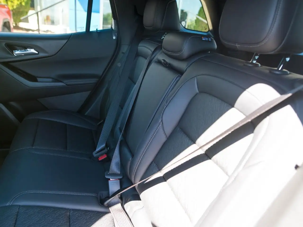 Chevrolet Equinox снимка Chevrolet Equinox