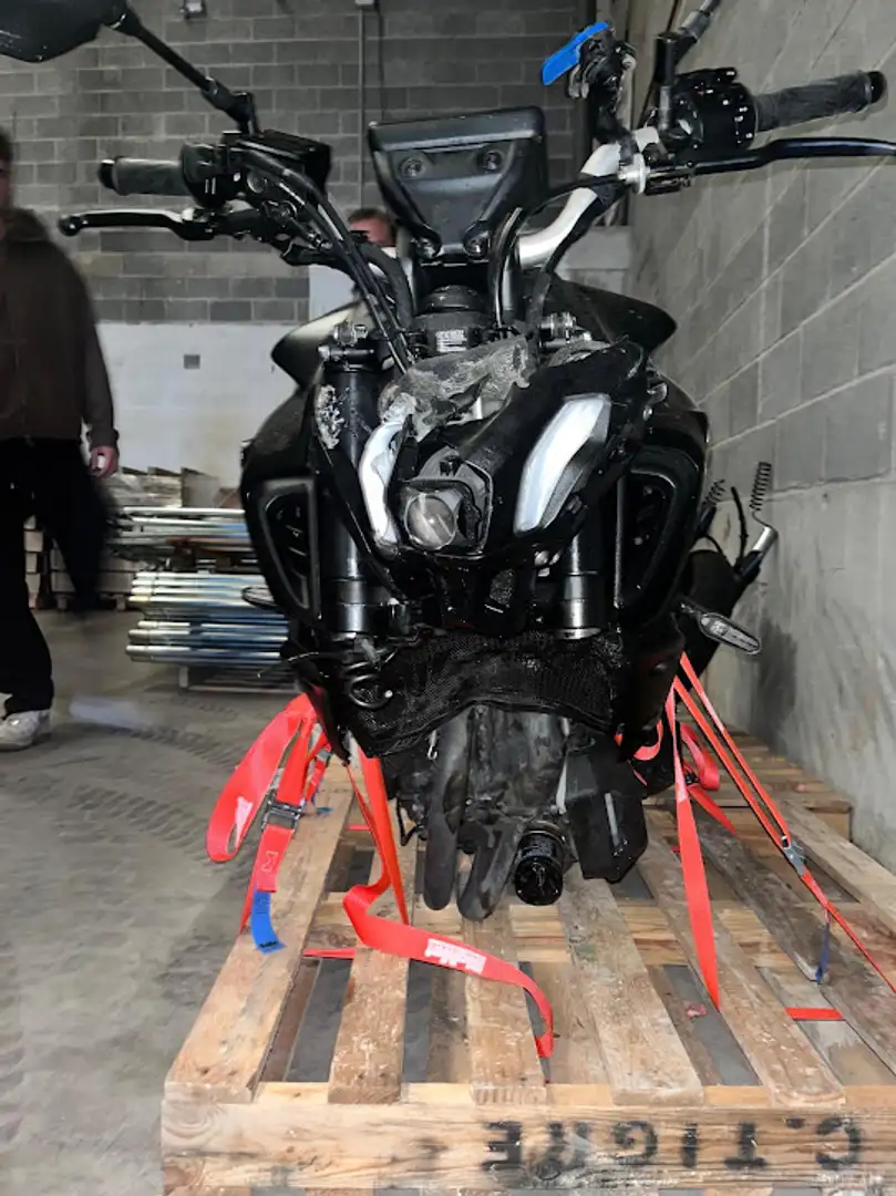 Yamaha MT-07 Negro - 2
