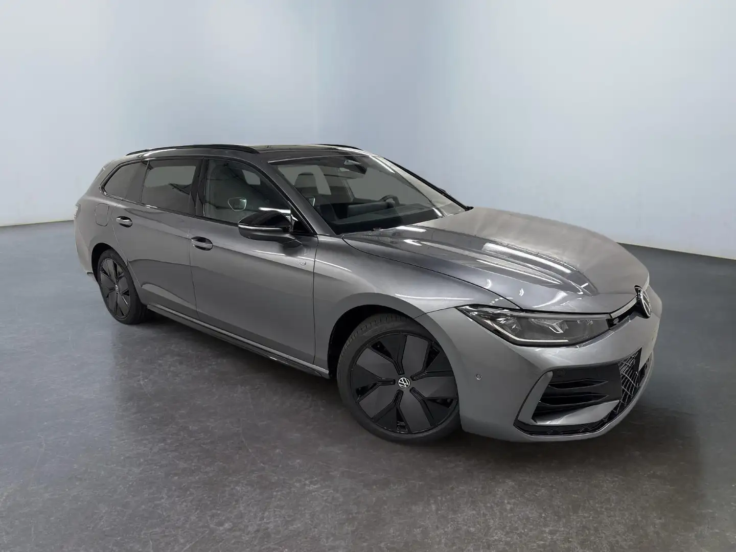 Volkswagen Passat Variant R-Line 2.0 TDI SCR 4Motion 193PS/142kW DSG7 202... Grau - 1