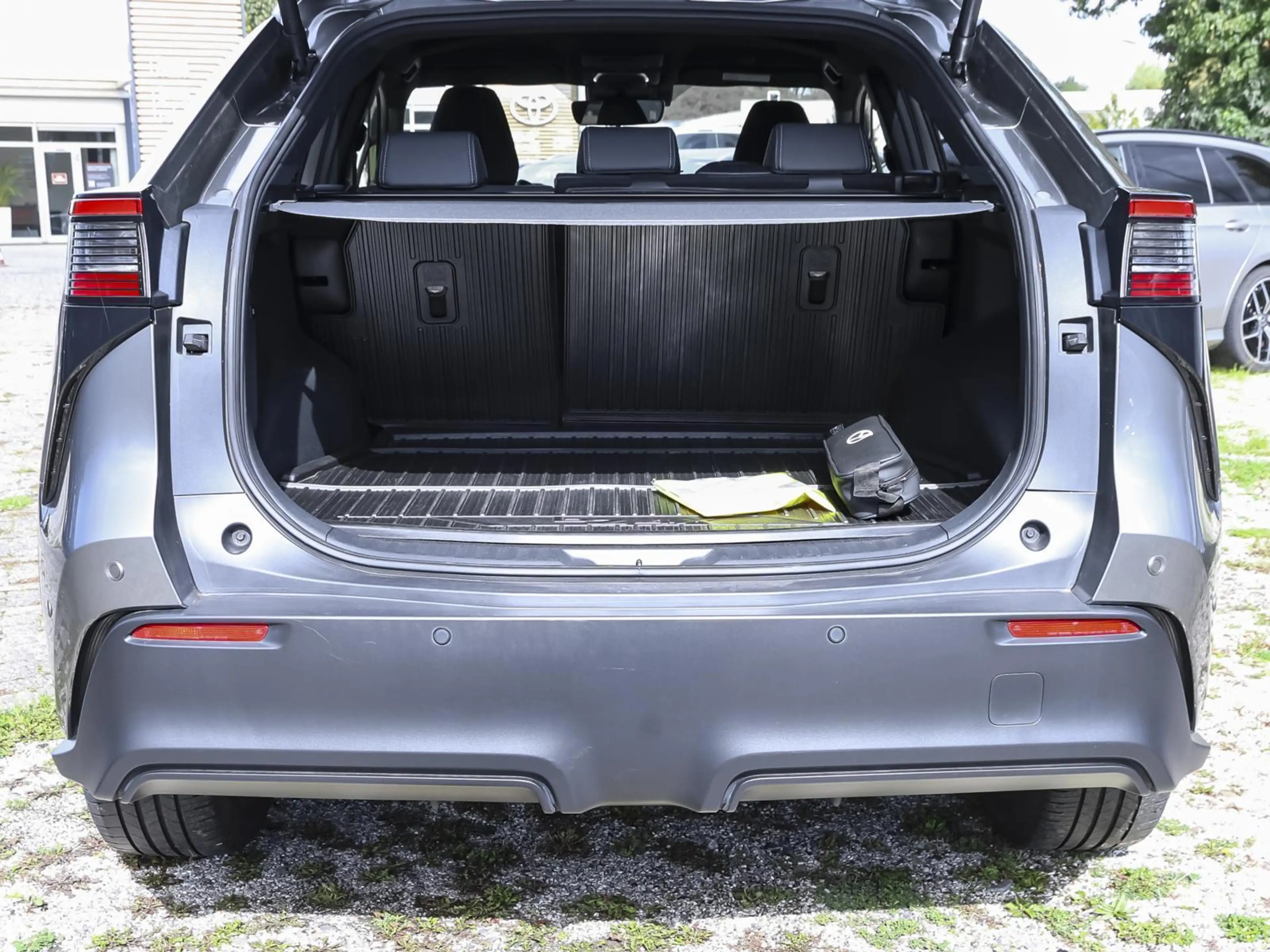 Toyota bZ4X Comfort & Technik Paket — photo 8