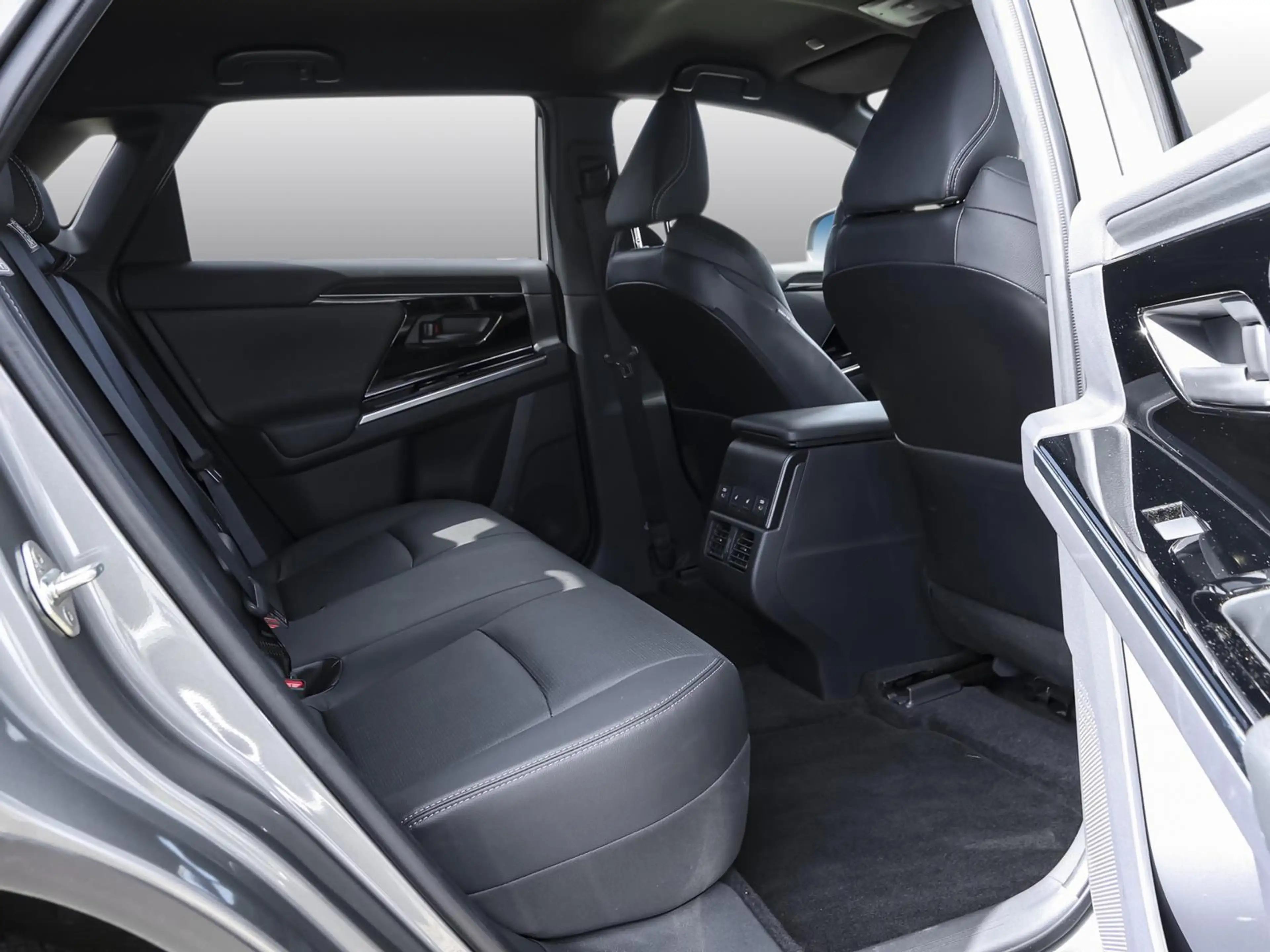 Toyota bZ4X Comfort & Technik Paket — photo 4
