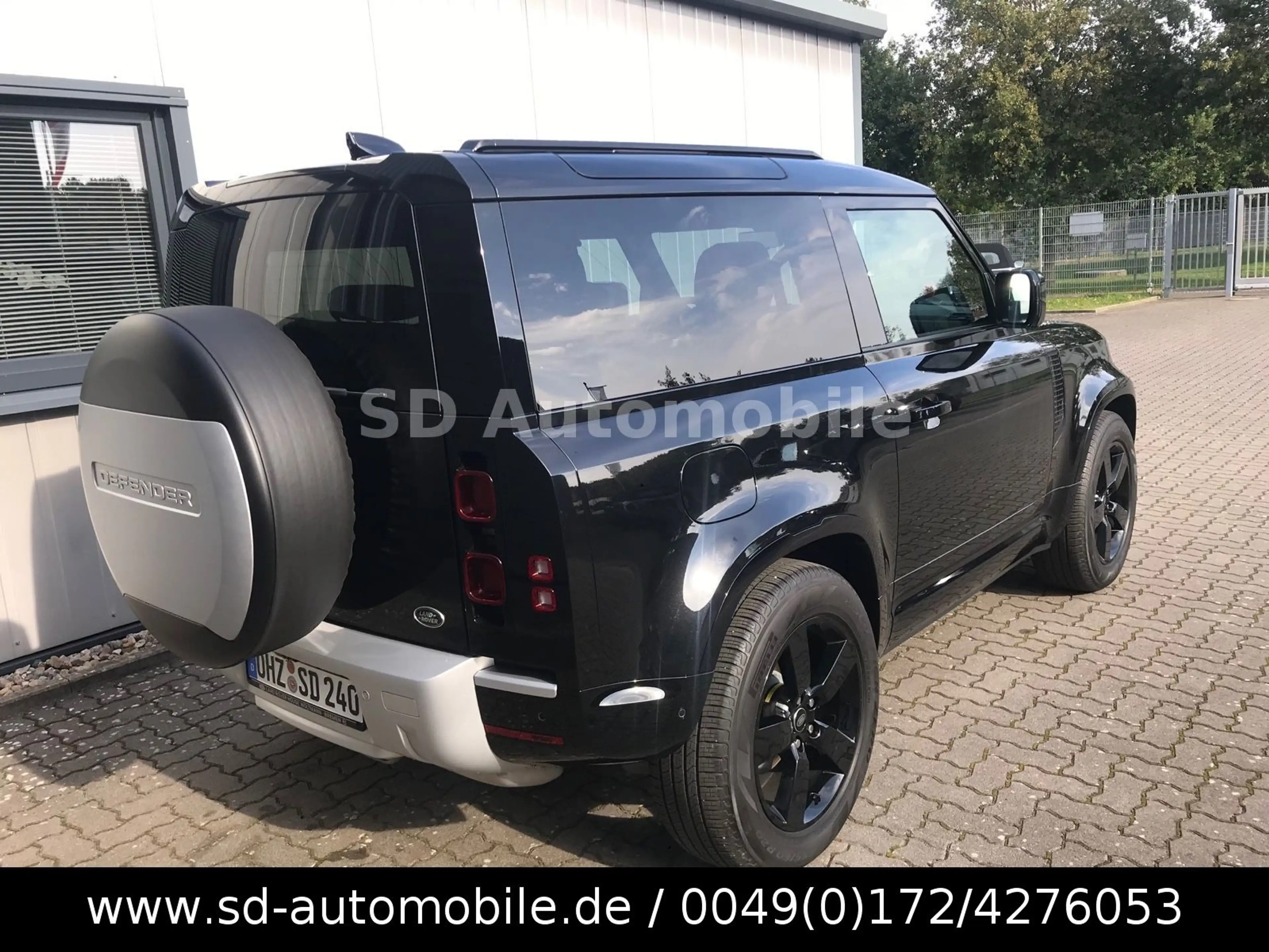Land Rover Defender 90 XS Edition 3,0D250 PANO+22"ZOLL+LUFT — photo 4