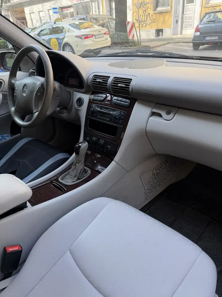 Mercedes-Benz C 180 T Elegance, foto 8