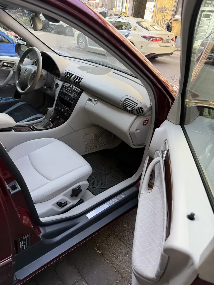 Mercedes-Benz C 180 T Elegance, foto 9