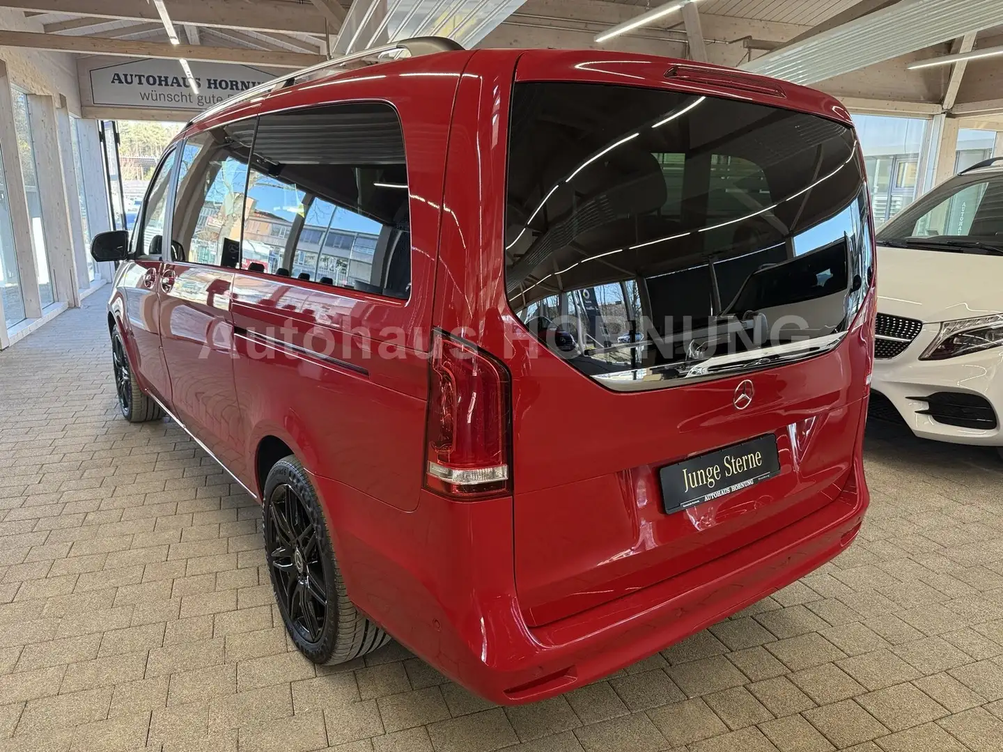 Mercedes-Benz V 300 V 300 d 4M*EDITION*STHZG*AMG*AHK2.5*BURMESTER  LED Červená - 2
