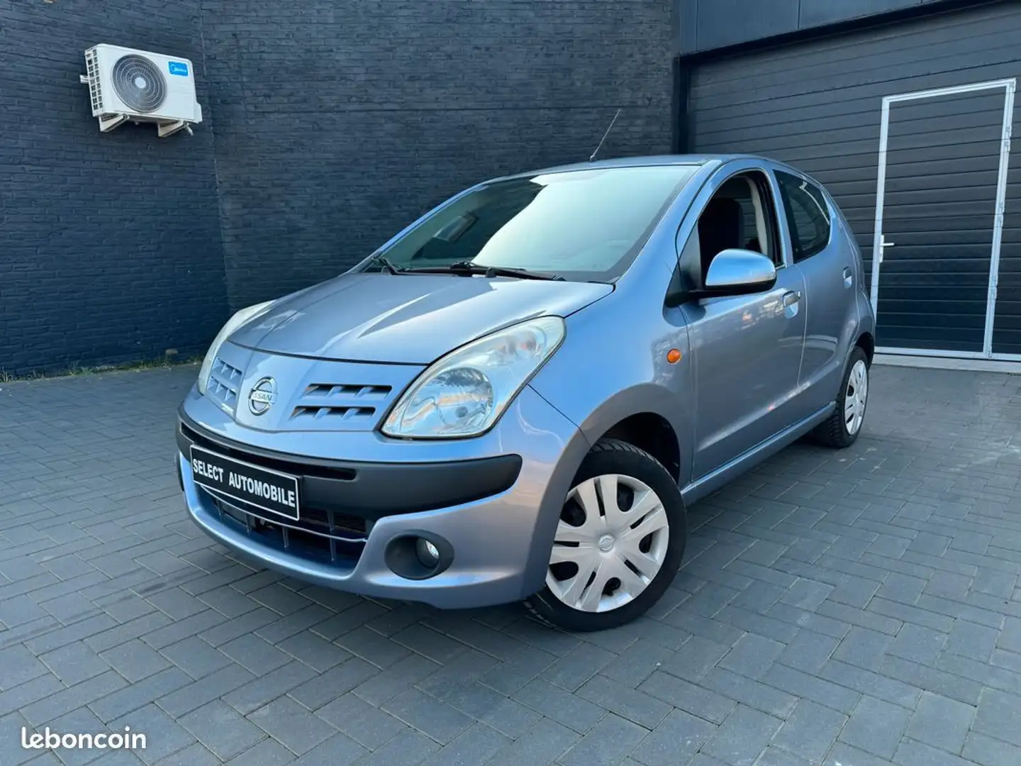 Nissan Pixo Grey - 1